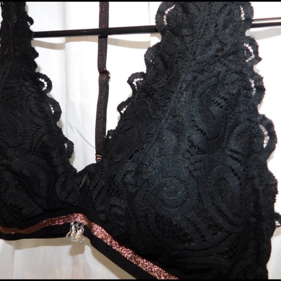 Bralette - Picture 2 of 4